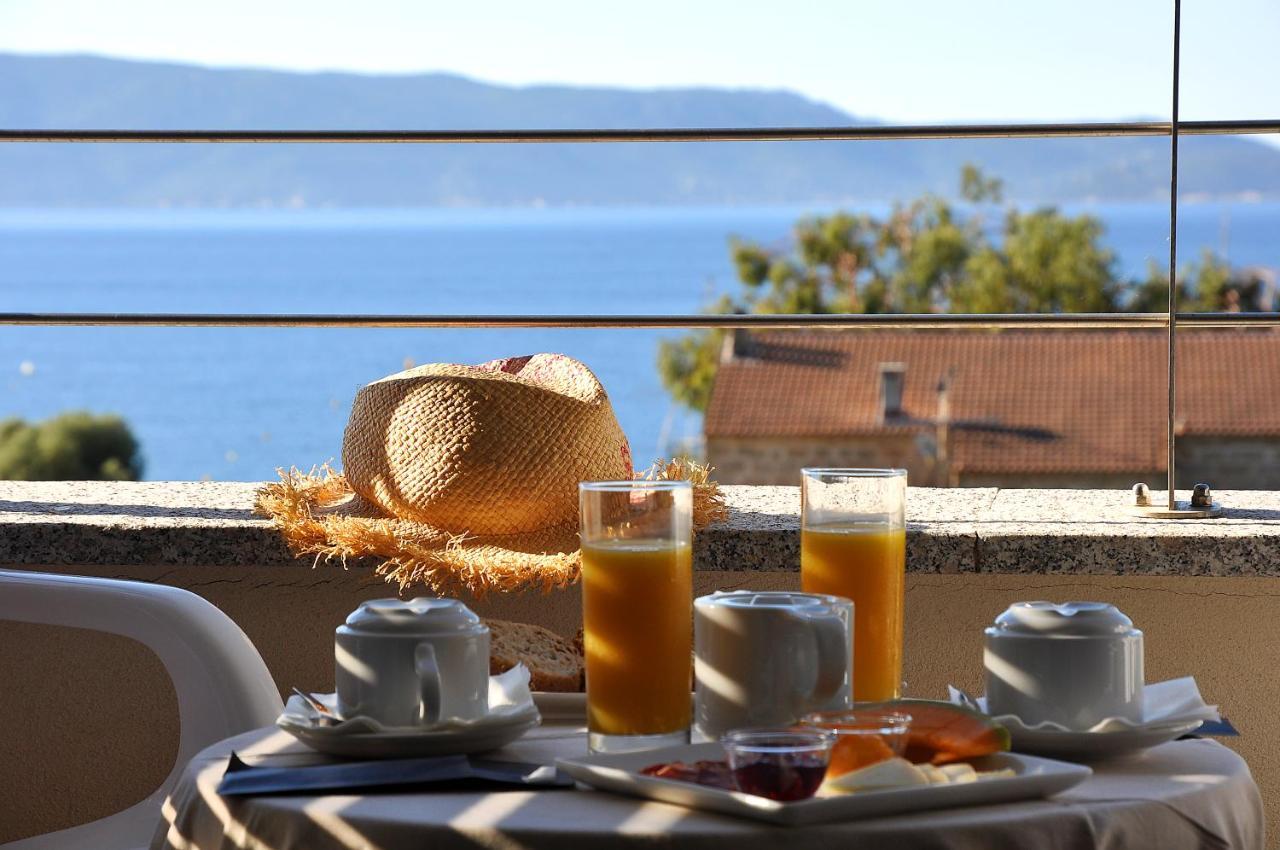 Hotel Les Eucalyptus ポルト・ポロ エクステリア 写真