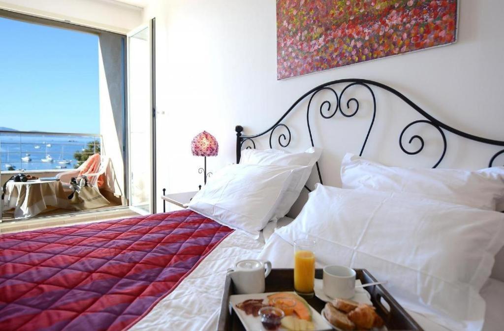 Hotel Les Eucalyptus ポルト・ポロ エクステリア 写真