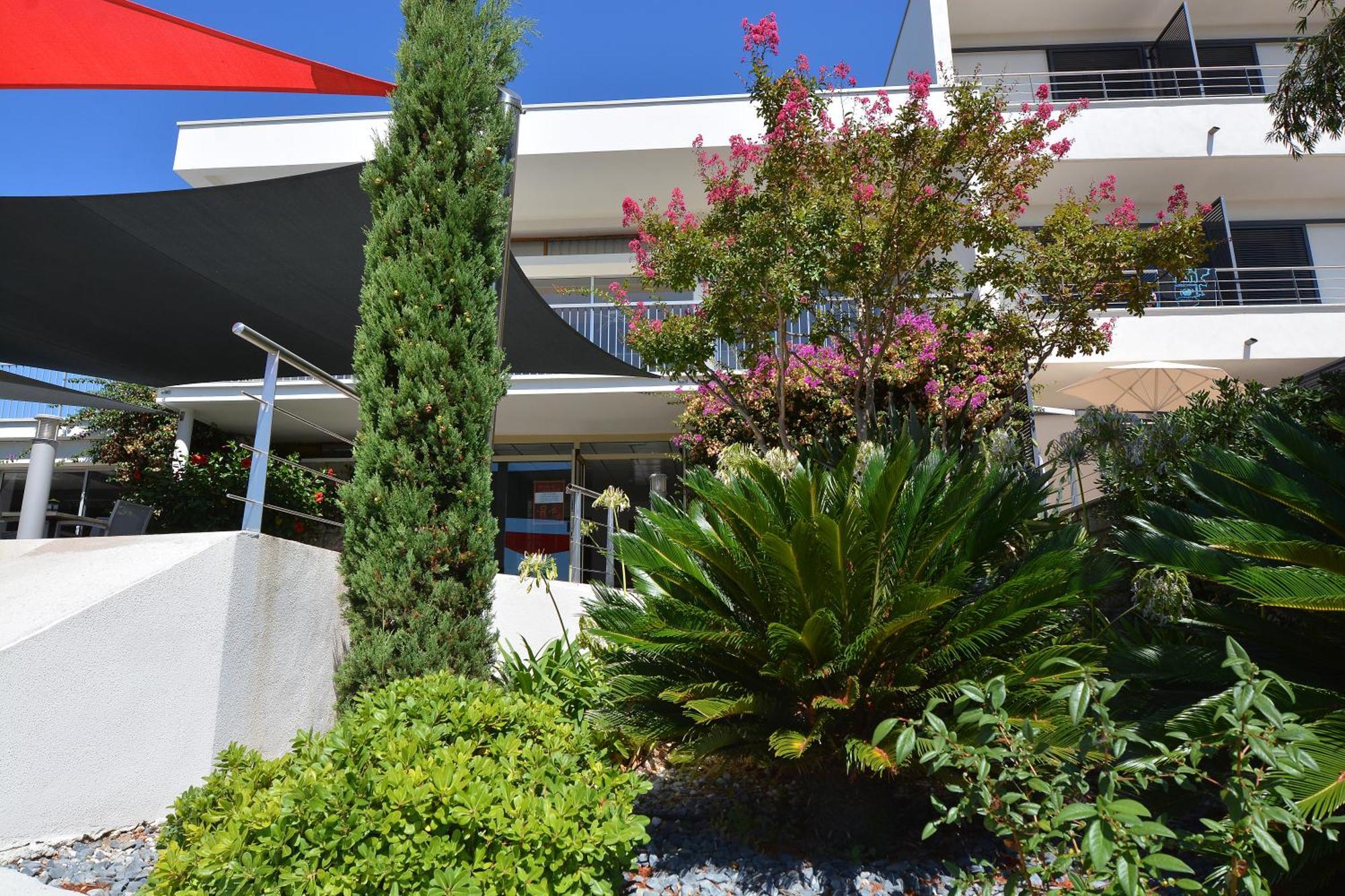 Hotel Les Eucalyptus ポルト・ポロ エクステリア 写真