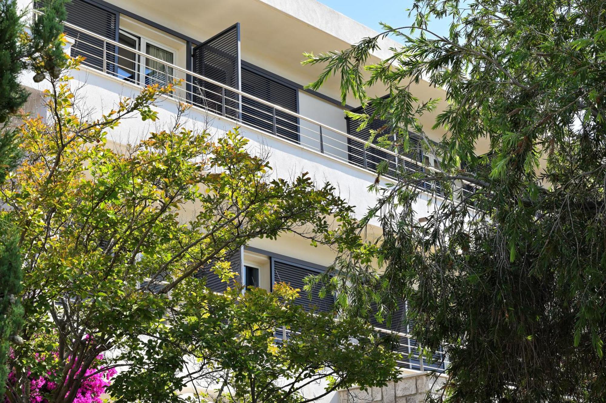 Hotel Les Eucalyptus ポルト・ポロ エクステリア 写真